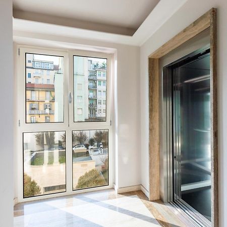 Luxury Apartment - Free Private - Parking Maestri Campionesi 16 Milan Exterior photo