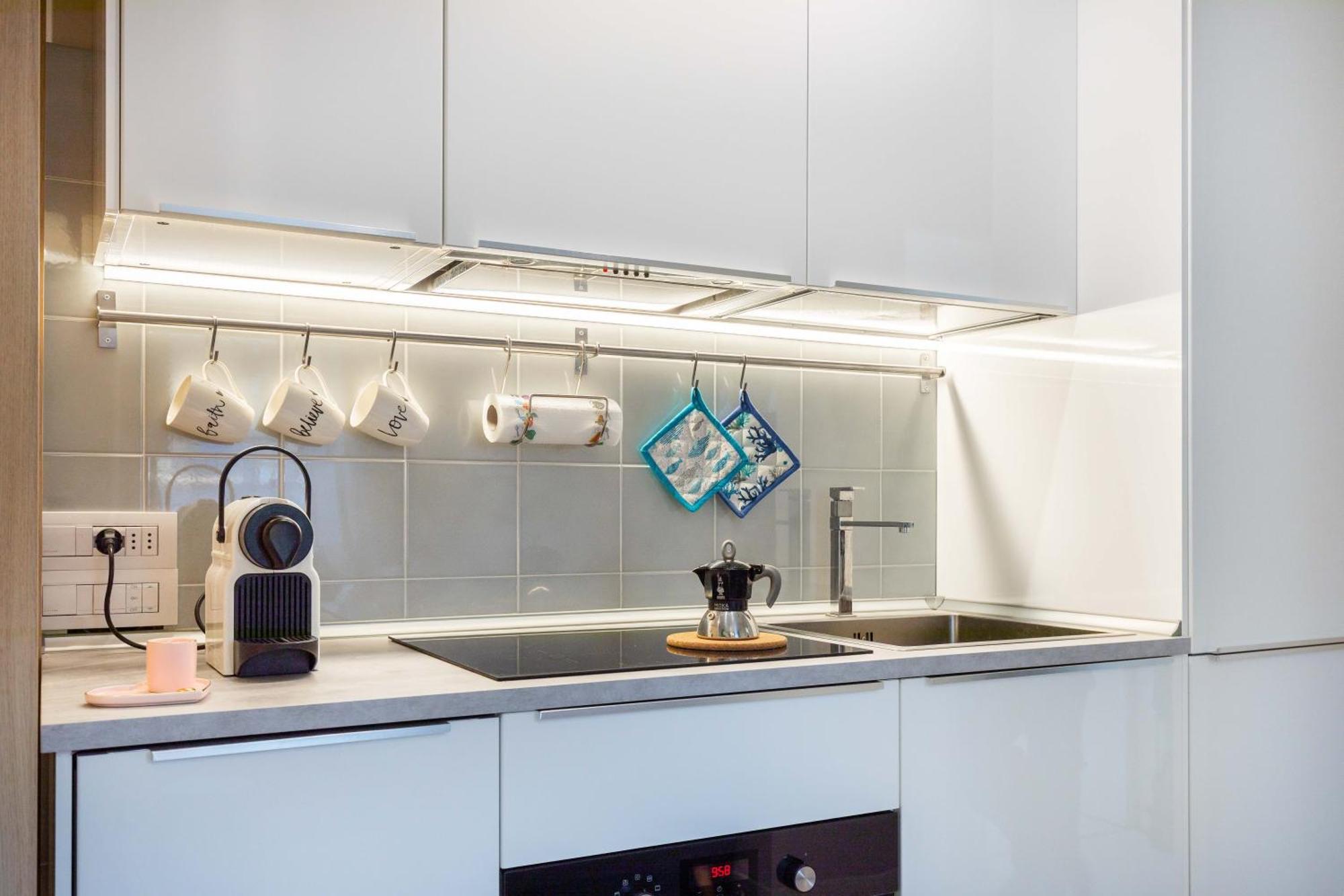 Luxury Apartment - Free Private - Parking Maestri Campionesi 16 Milan Exterior photo